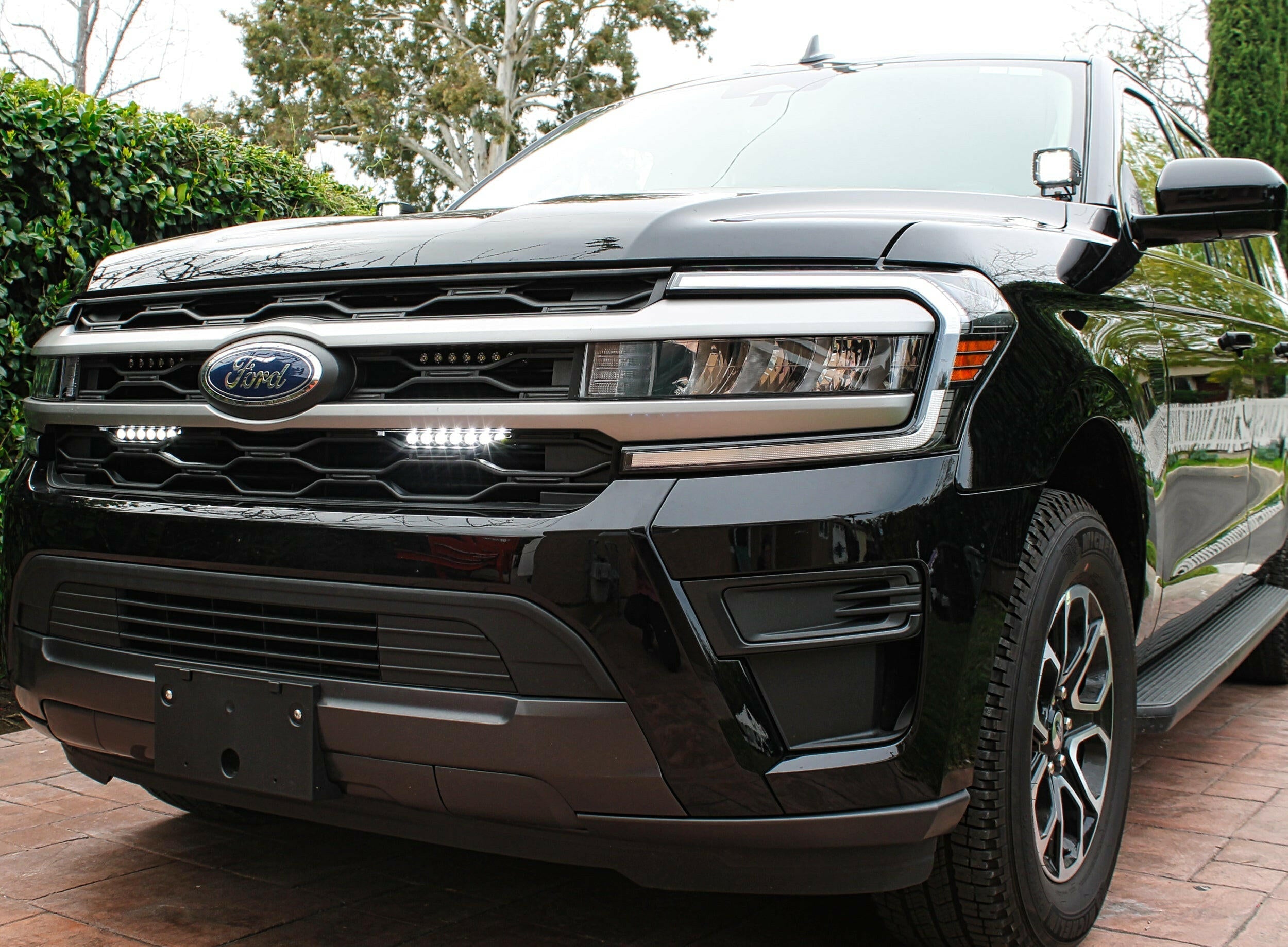 2022-2024 Ford Expedition (4) 12in Light Bars