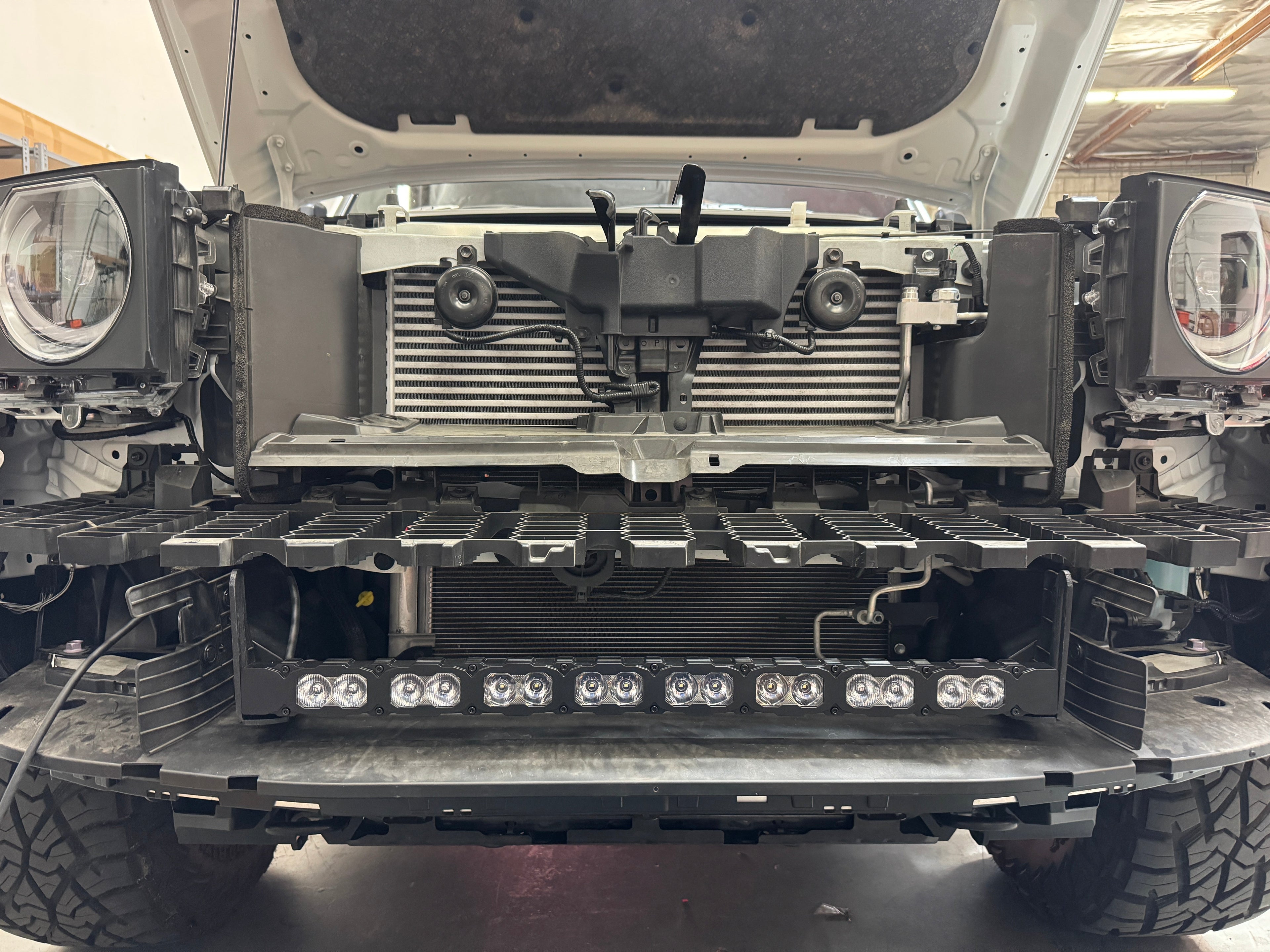 2024+ Toyota Land Cruiser Dual 30s Light Bars PRO