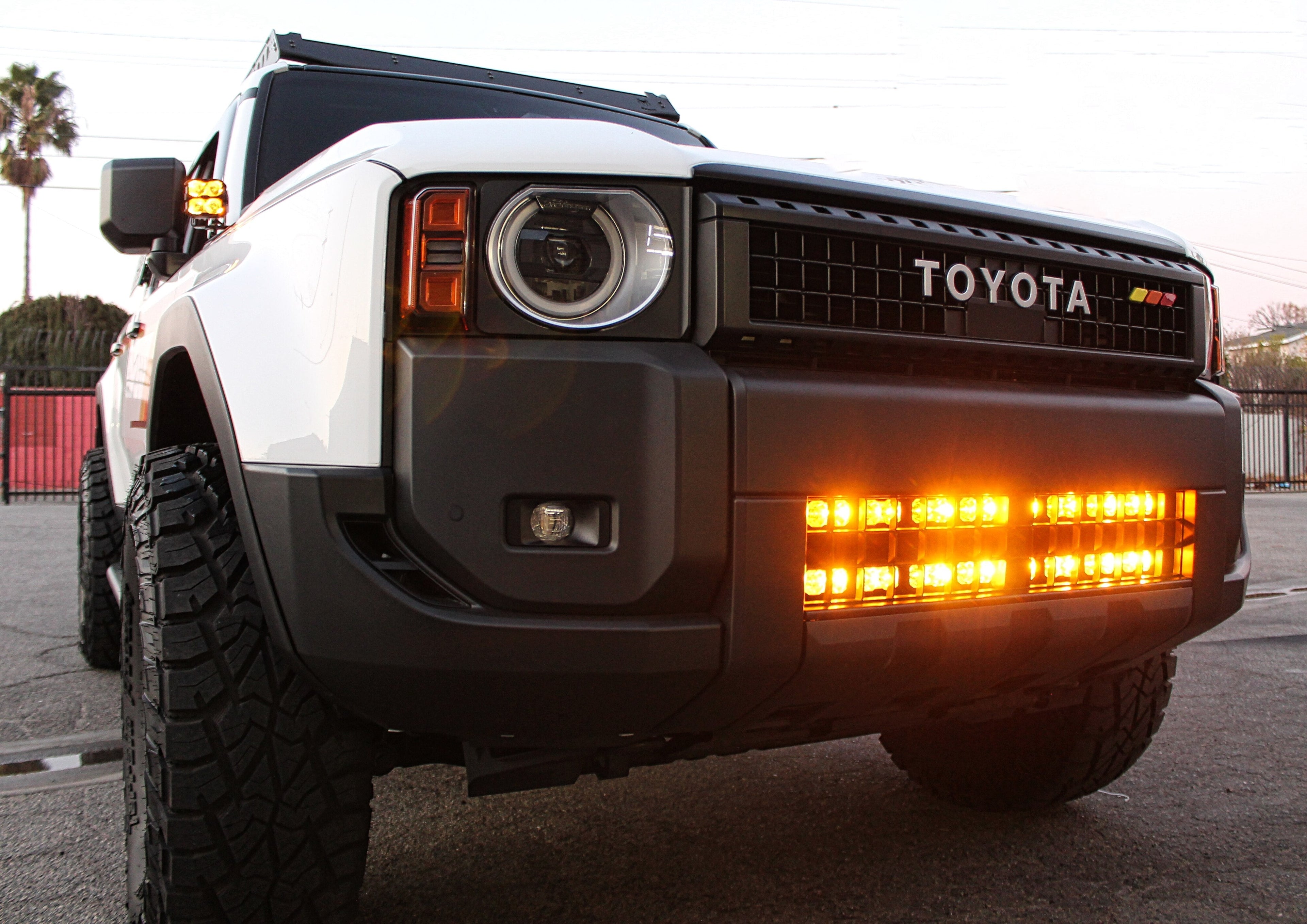 2024+ Toyota Land Cruiser Dual 30s Light Bars PRO
