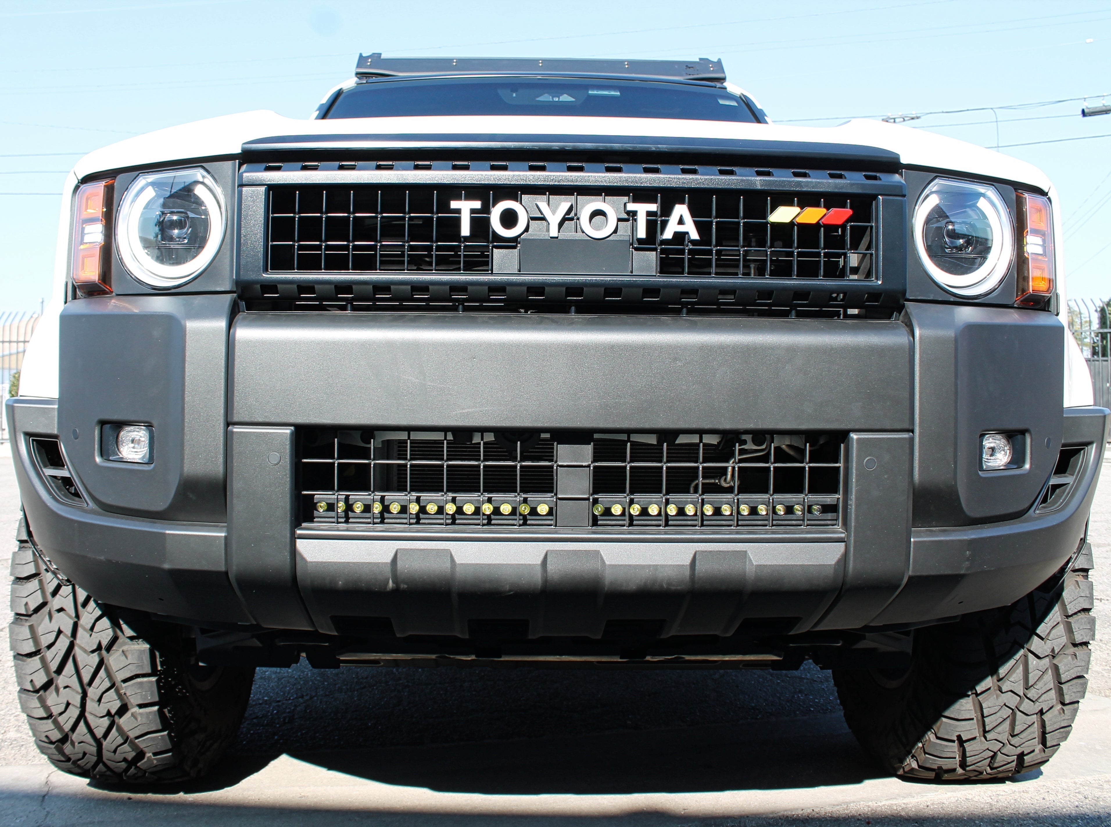 2024+ Toyota Land Cruiser Single 30in Light Bar SLIM