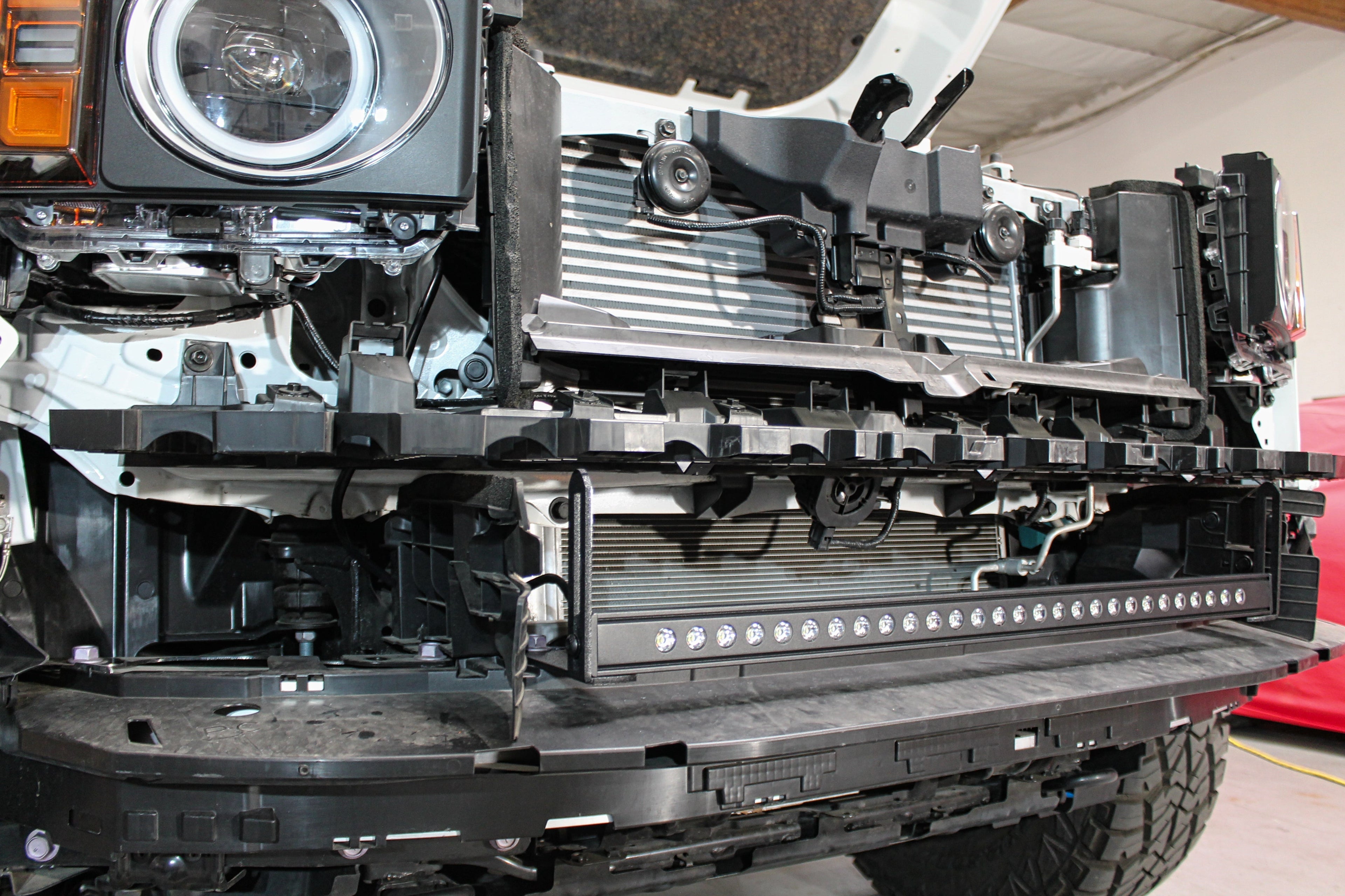 2024+ Toyota Land Cruiser Single 30in Light Bar SLIM