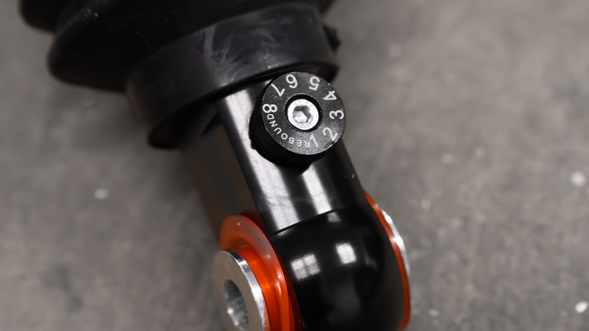 BRBN 2.8 Series 3-Way Adjustable Rear Shock Kit - External Reservoir For Ford F150