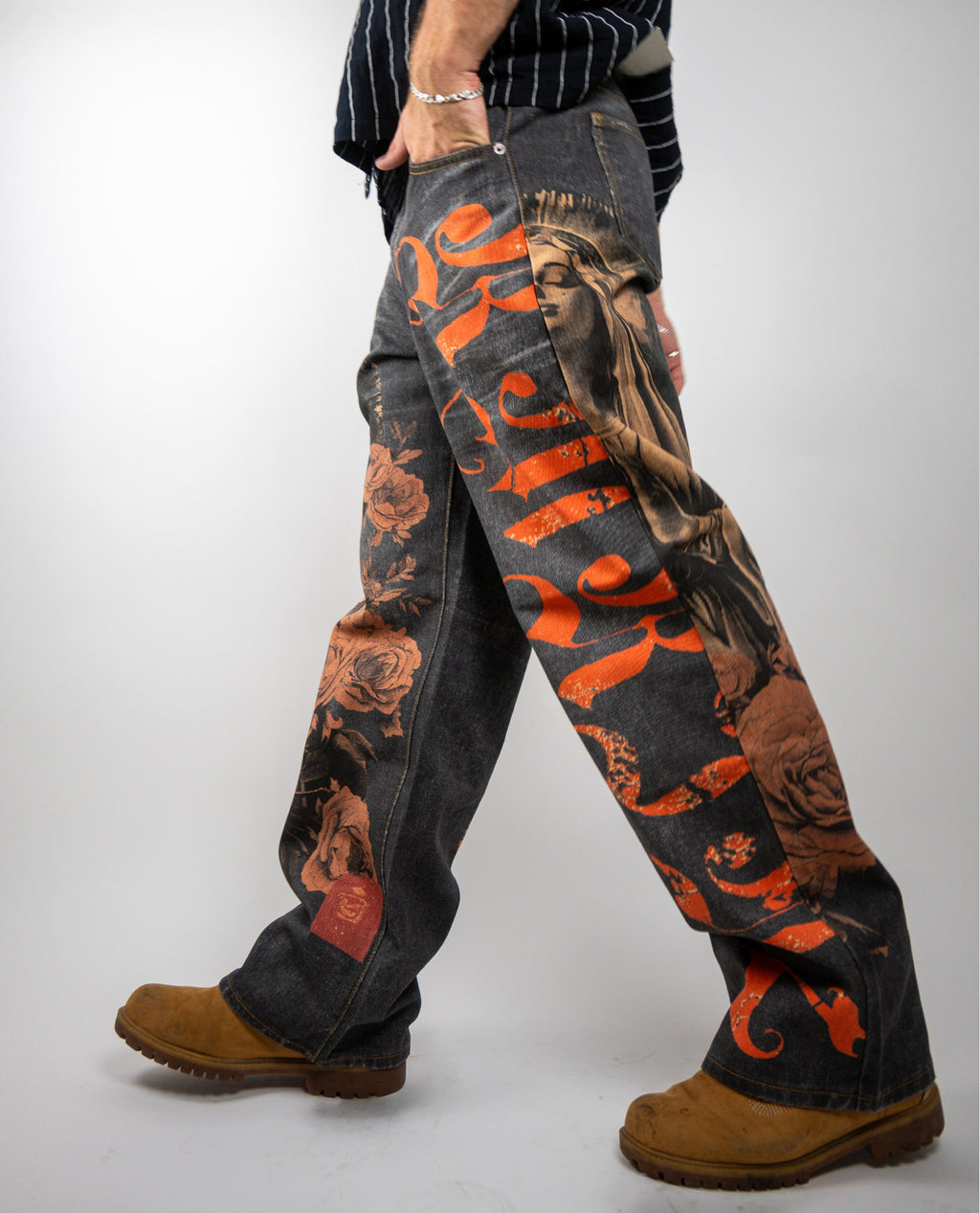 RM201B - Graphic Printed Baggy Jeans