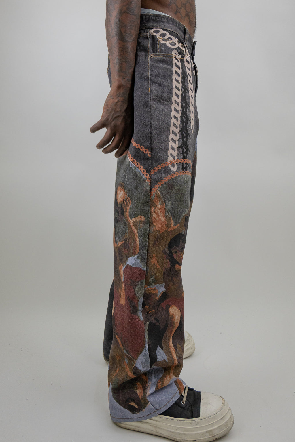 RM202B Martyr - Graphic Printed Baggy Jeans