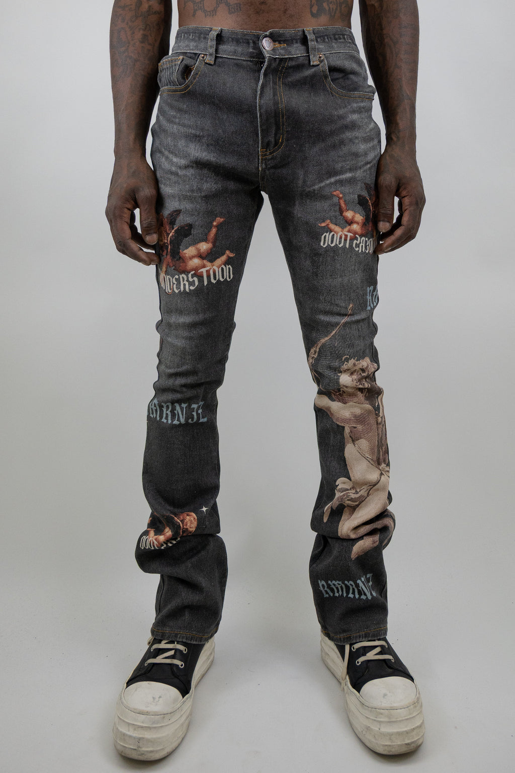 RM205SK - Graphic Printed Stacked Jeans