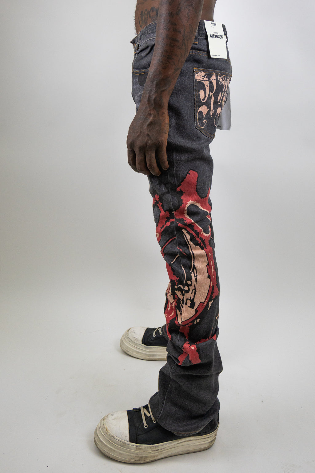 RM200SK - Graphic Printed Stacked Jeans