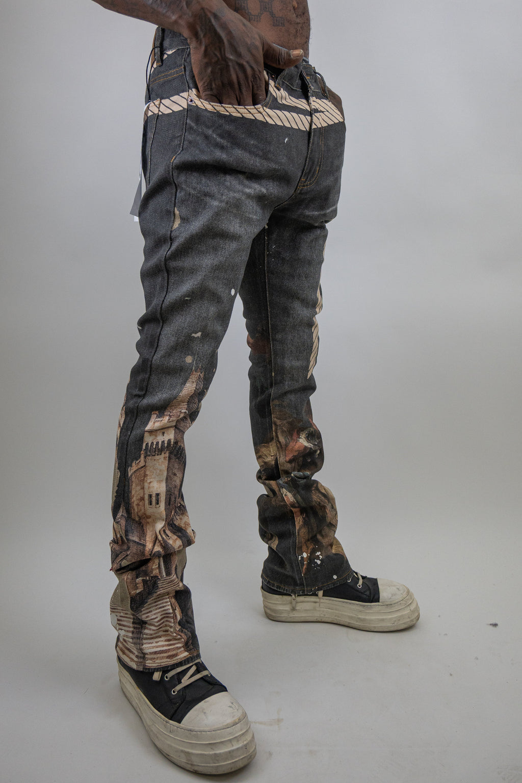 RM203SK - Graphic Printed Stacked Jeans