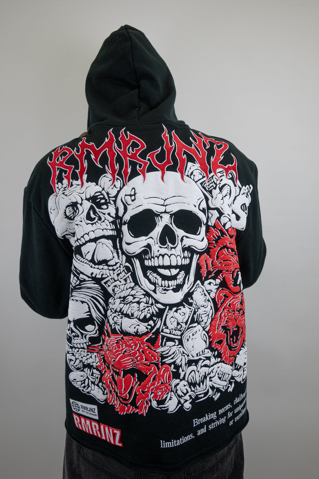 RM1180C Skull Cropped Hoodie