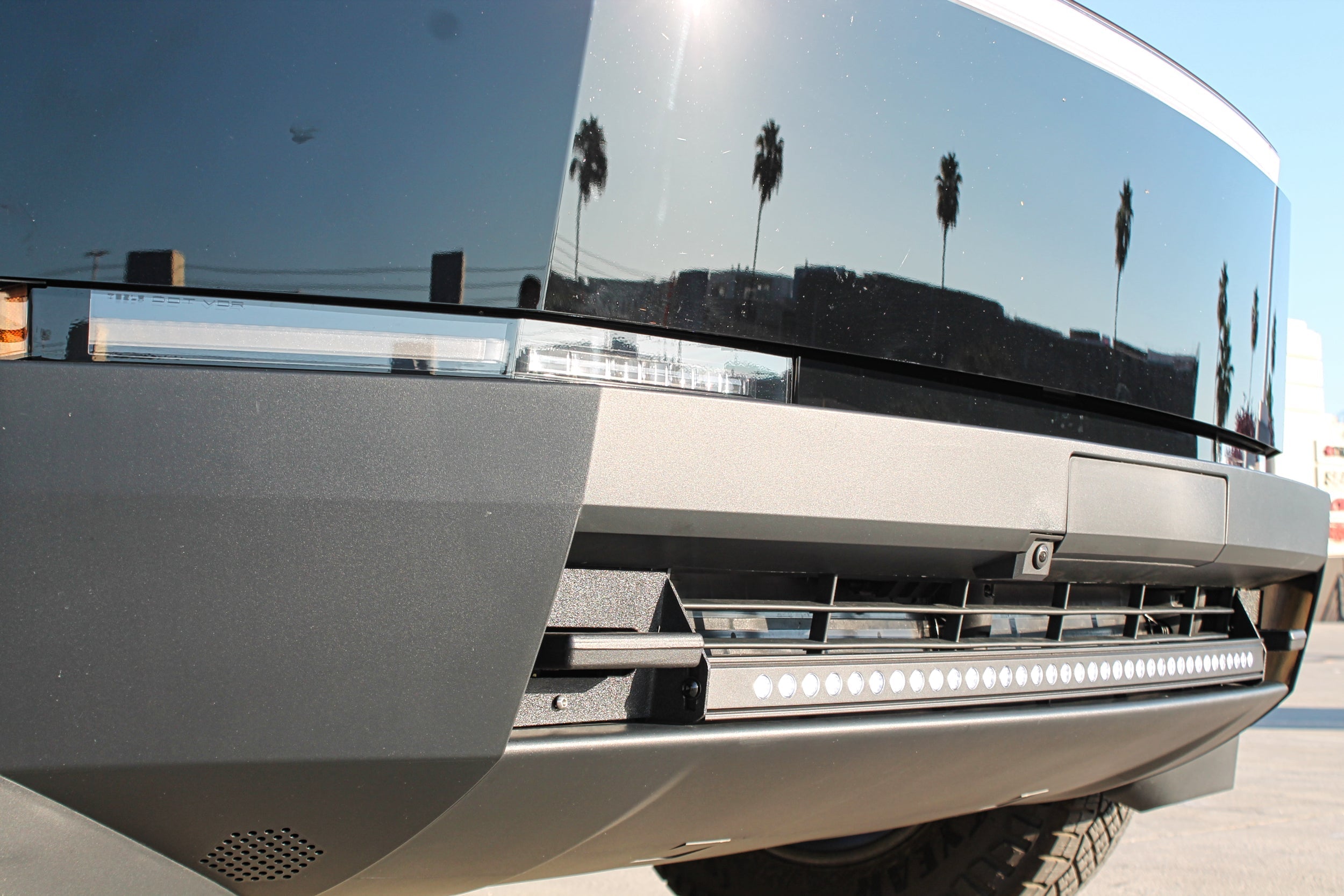 Tesla Cybertruck 40in Light Bar - Slim