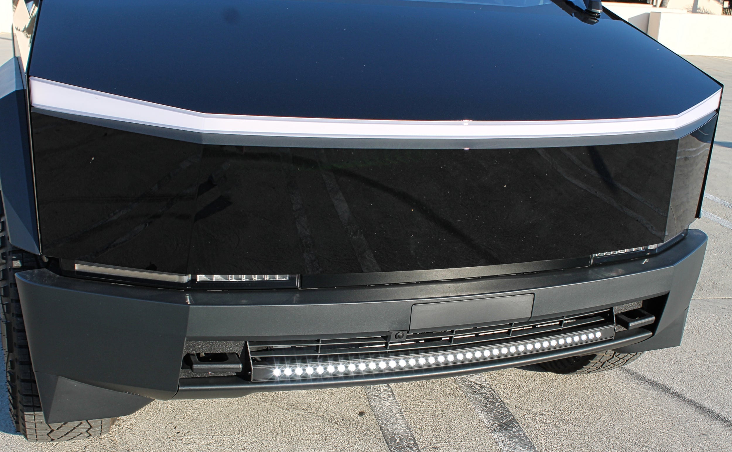 Tesla Cybertruck 40in Light Bar - Slim