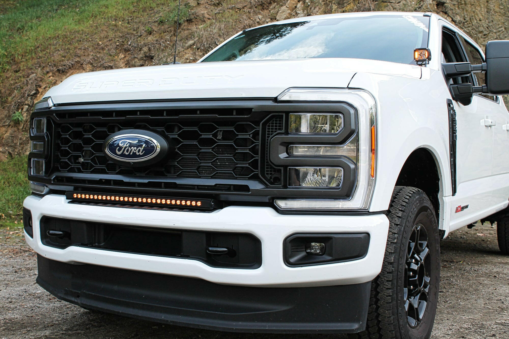 2023+ Ford Super Duty F250/350/450 Ditch Lights