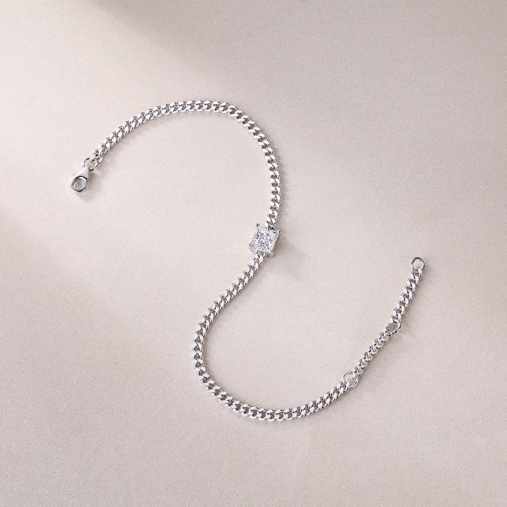 Resolute - A fashionable jewelry bracelet set with Moissanite S925 sterling silver and platinum-plated diamonds, a luxurious silver accessory