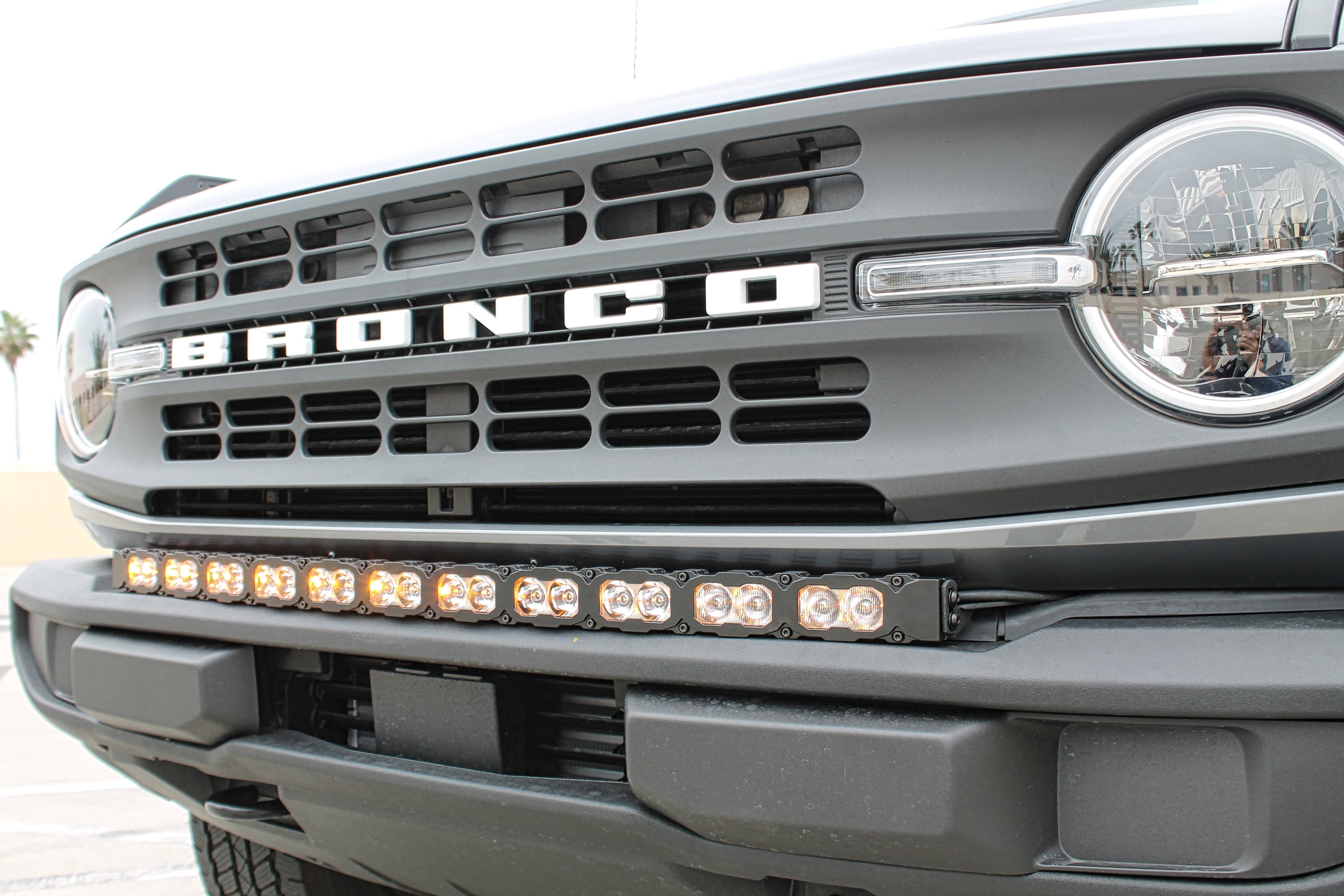 2021+ Ford Bronco Standard Bumper 40in Light Bar PRO