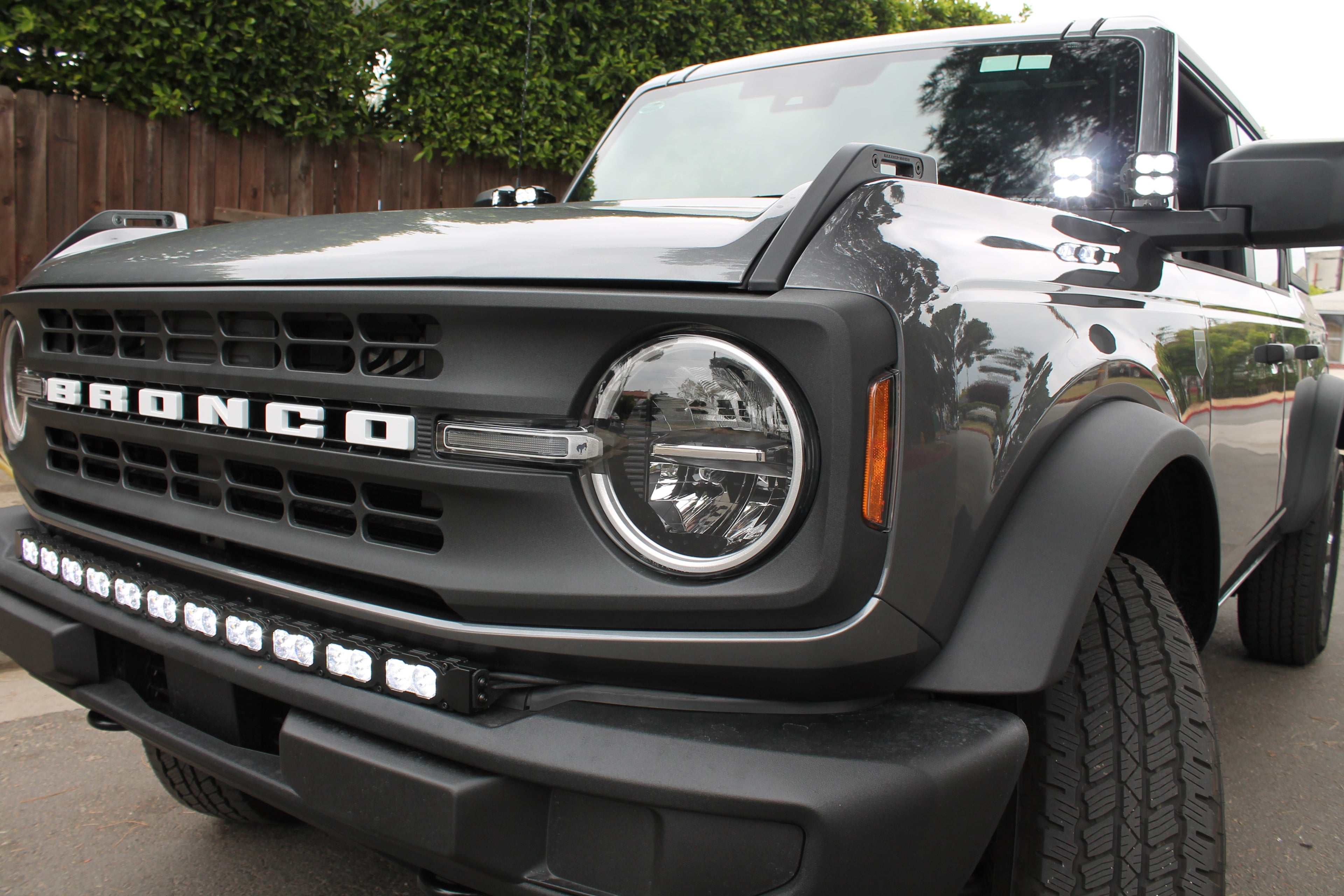 2021+ Ford Bronco Standard Bumper 40in Light Bar PRO