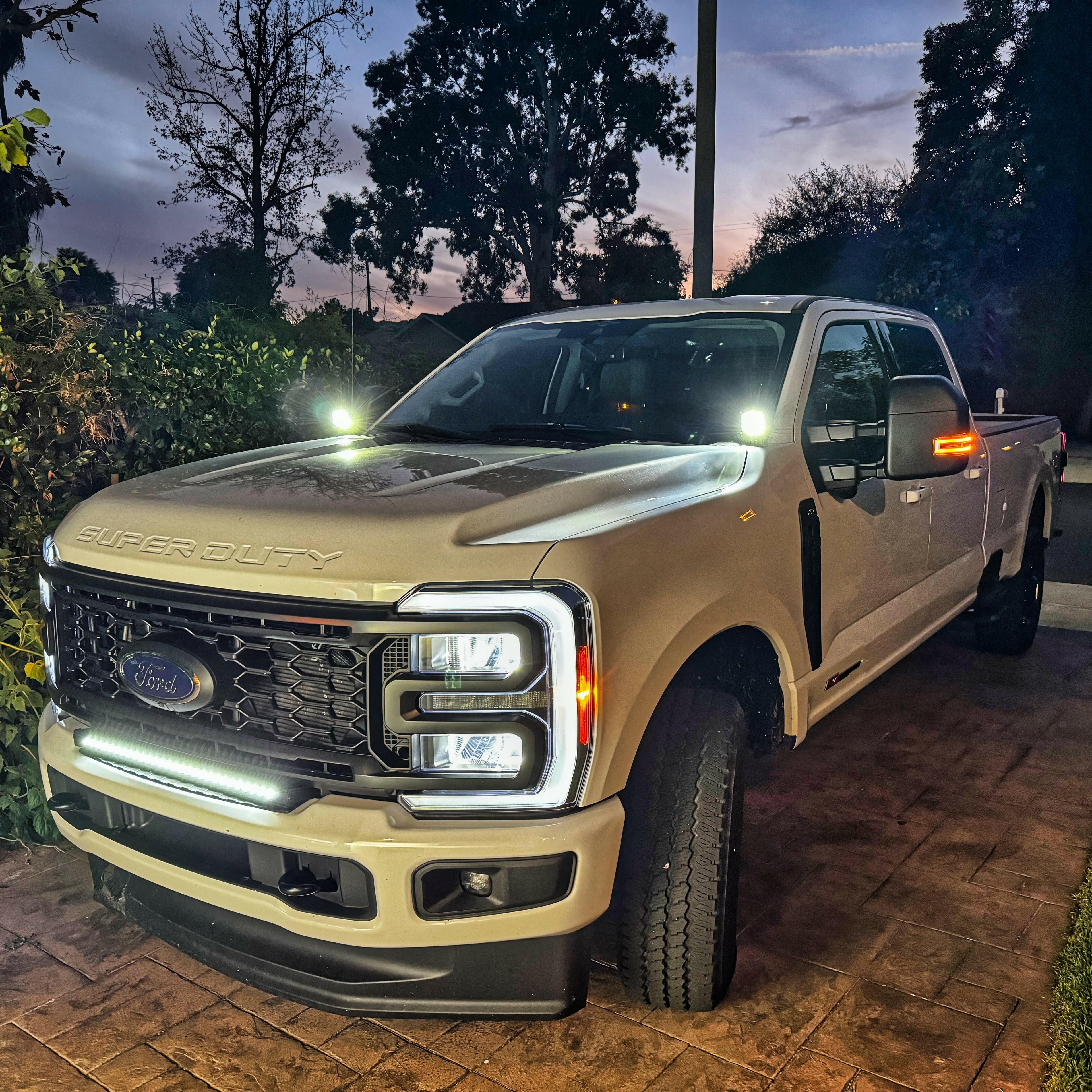 2023+ Ford Super Duty F250/350/450 Ditch Lights