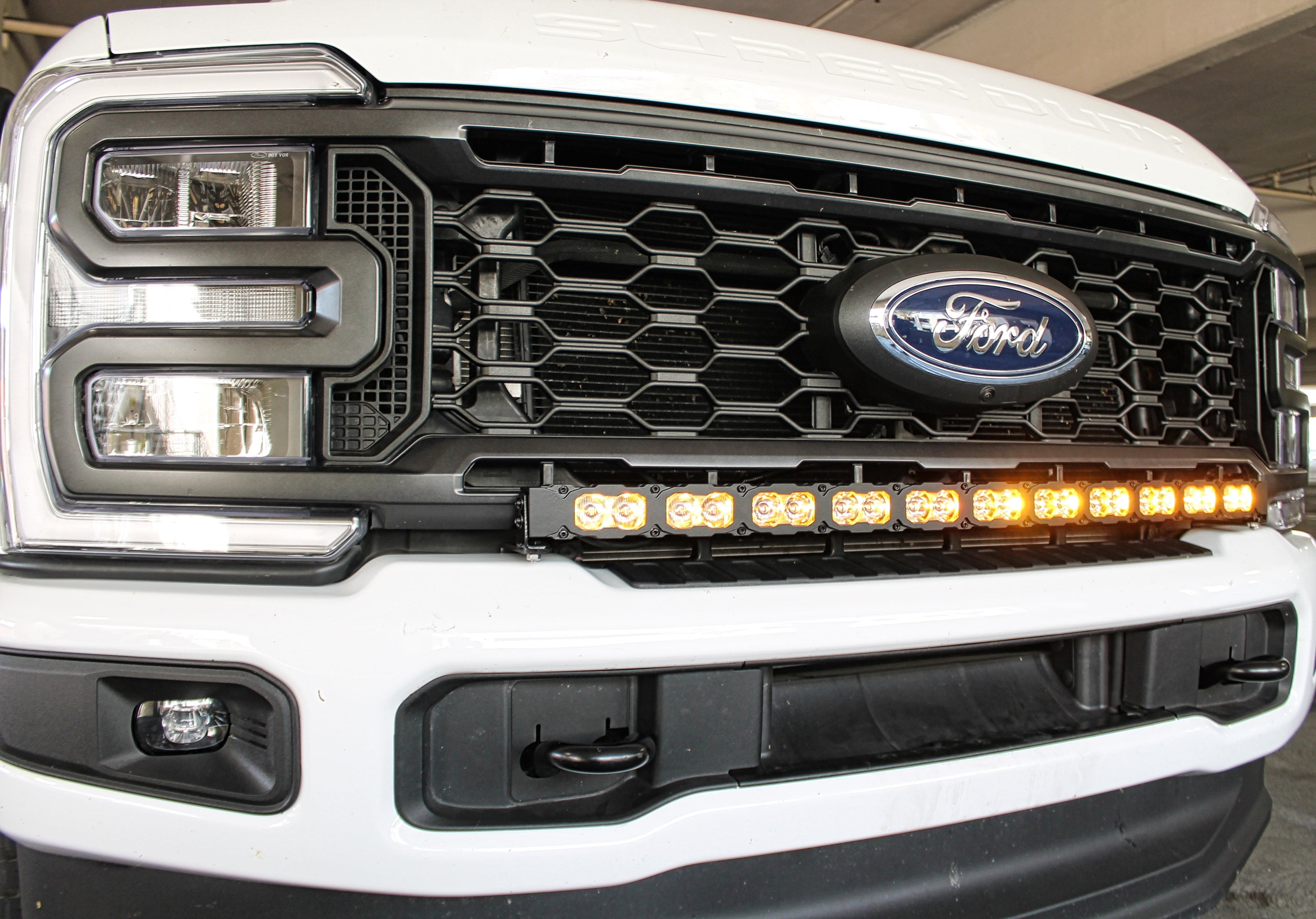 2023+ Ford Super Duty F250/350/450 40in Light Bar PRO