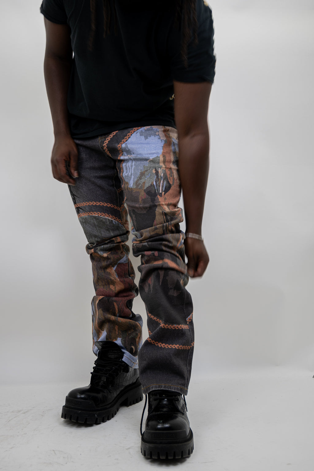 RM202SK - Graphic Printed Stacked Jeans