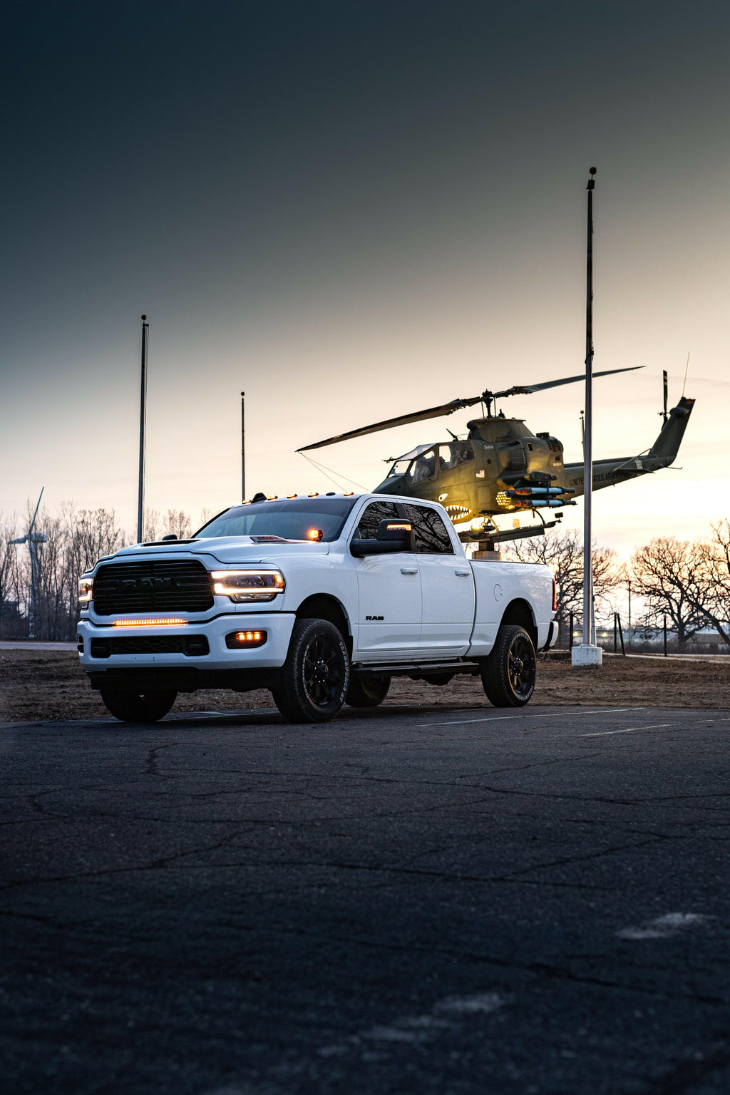 2019-2024 RAM 2500/3500 30in Light Bar