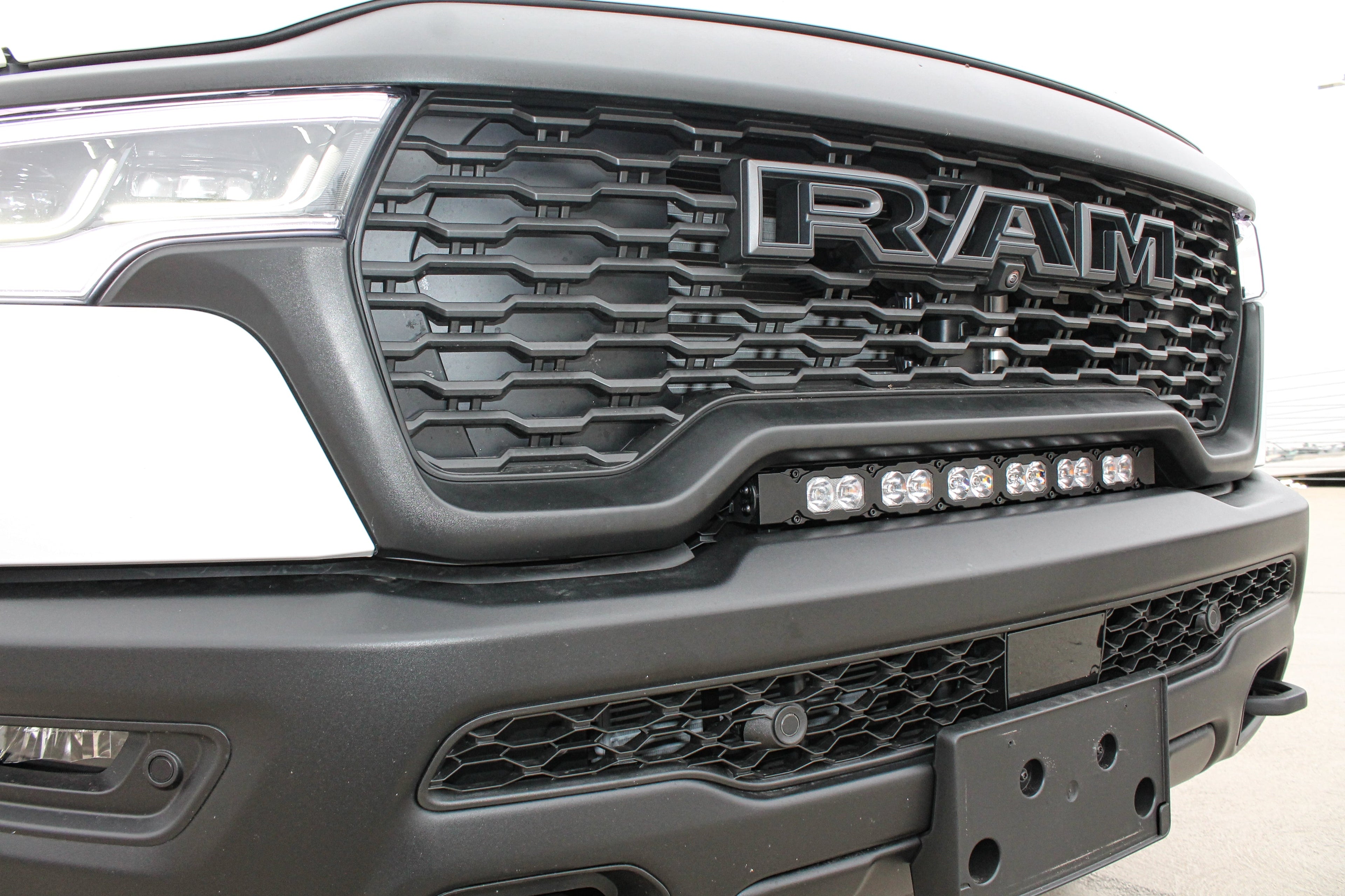 2025+ RAM 1500 RHO 23in Light Bar PRO